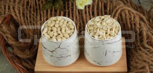 Whole blanched peanuts